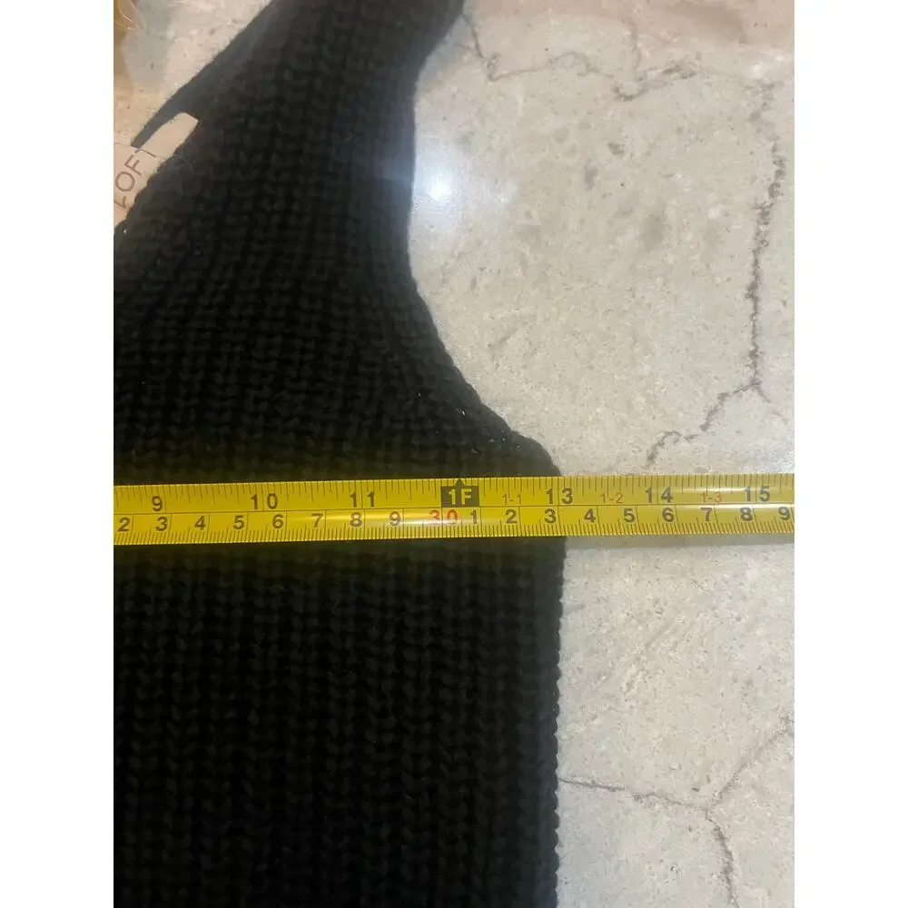 V-Nevk Sweater Tank - Picture 4 of 6